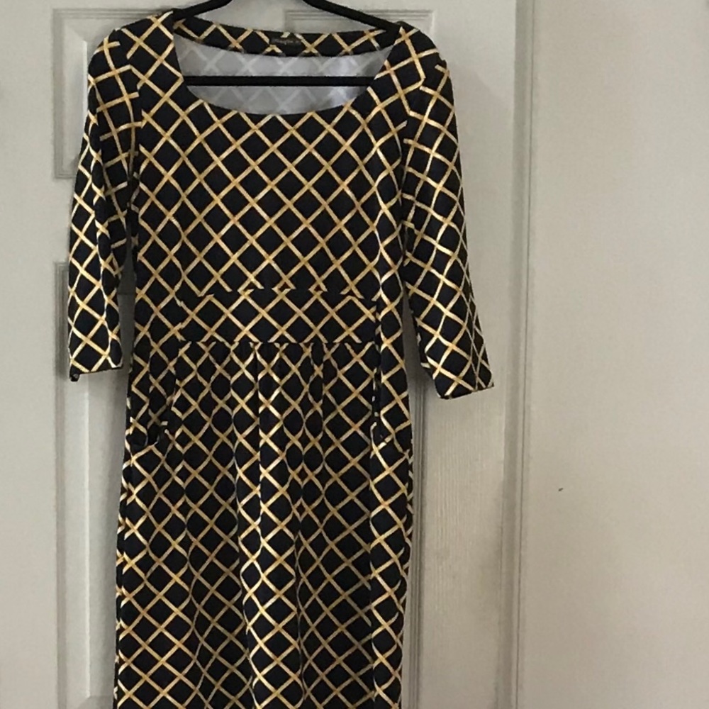 Navy and yellow 3/4 sleeve dress